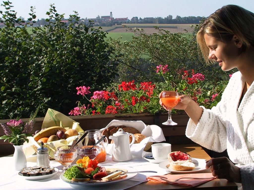 Anetseder Landhotel & Lofts Thyrnau Esterno foto