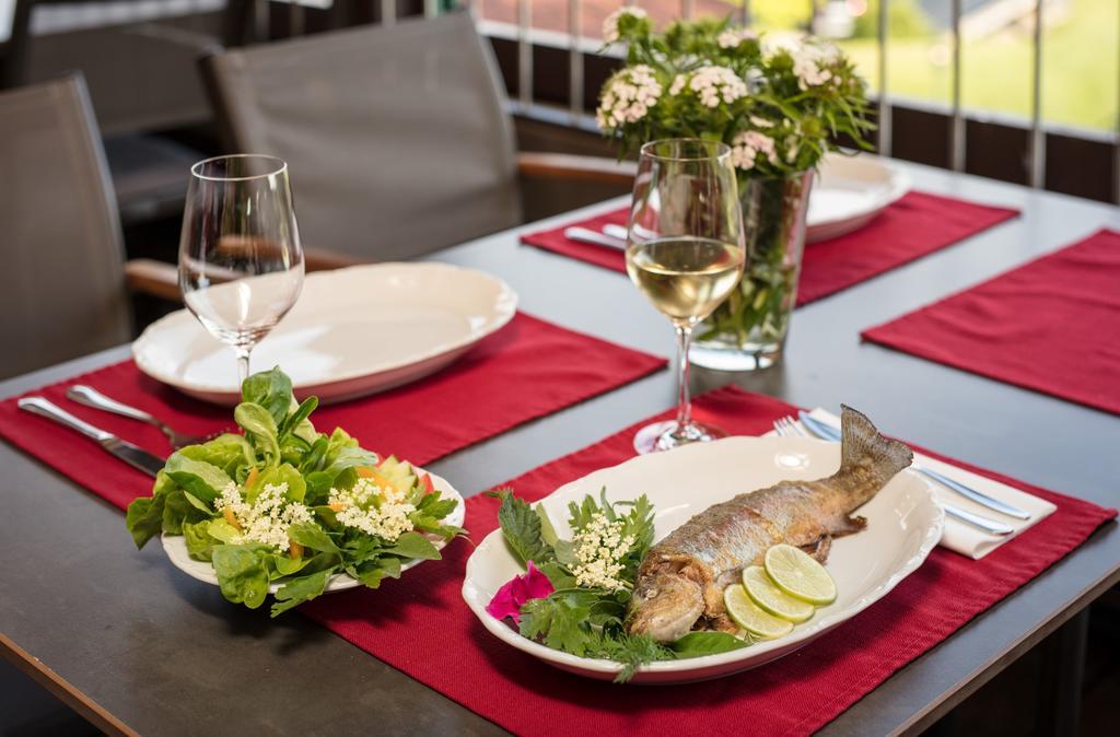 Anetseder Landhotel & Lofts Thyrnau Esterno foto